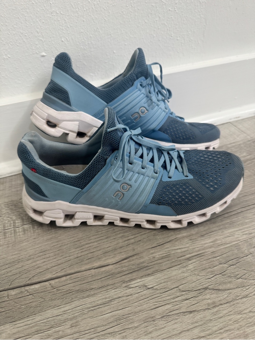 On Cloudswift Womens Size 11 Running Shoes Denim Glacier Blue 41.99578⁠